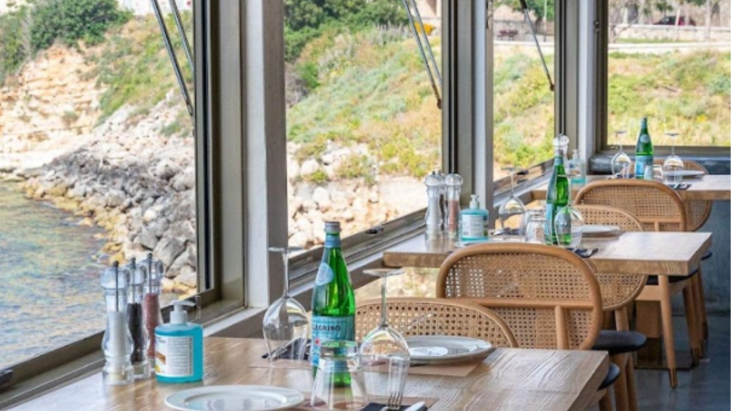 Picture by: Blue Restaurant Chania